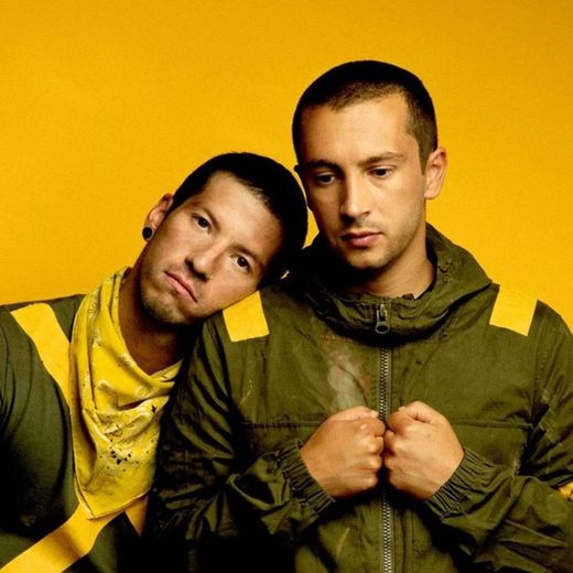 Twenty one pilots