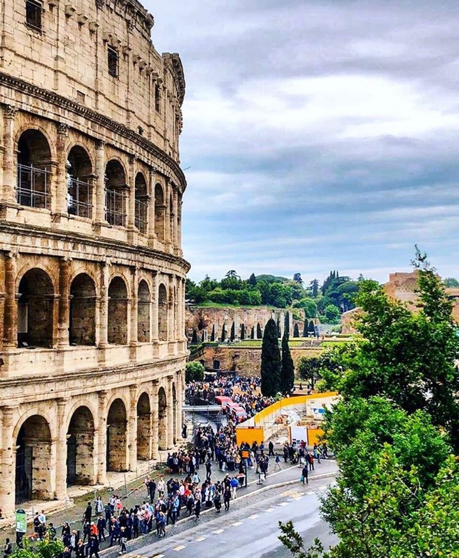 Place Roma