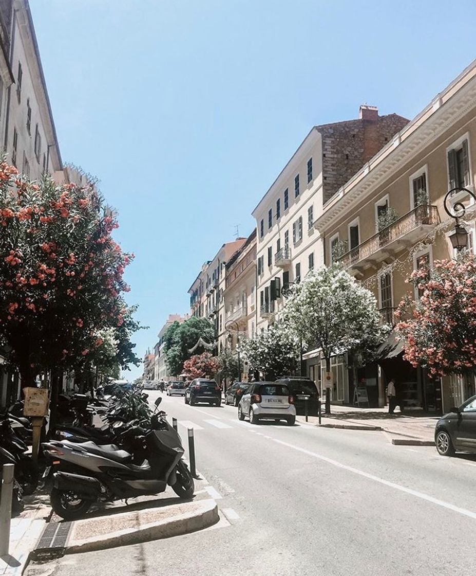 Place Ajaccio