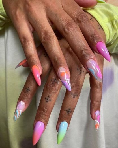 Inspire-se em cores 🍭💅🏽