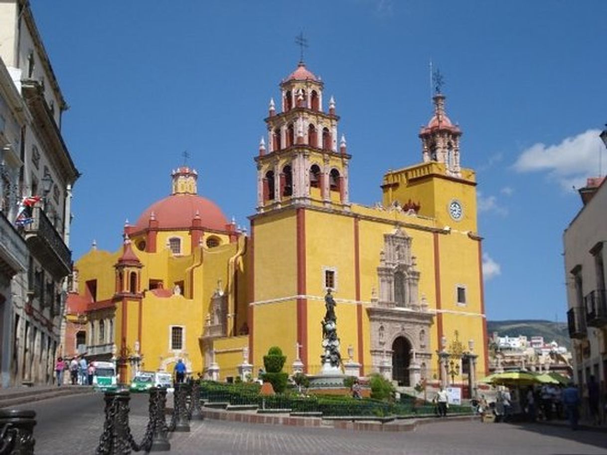 Place Basílica Colegiata de Nuestra Señora de Guanajuato