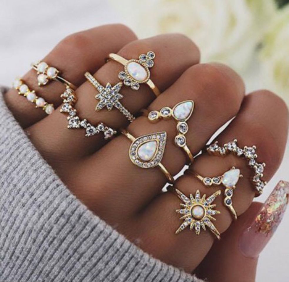 Social Geometric Ring