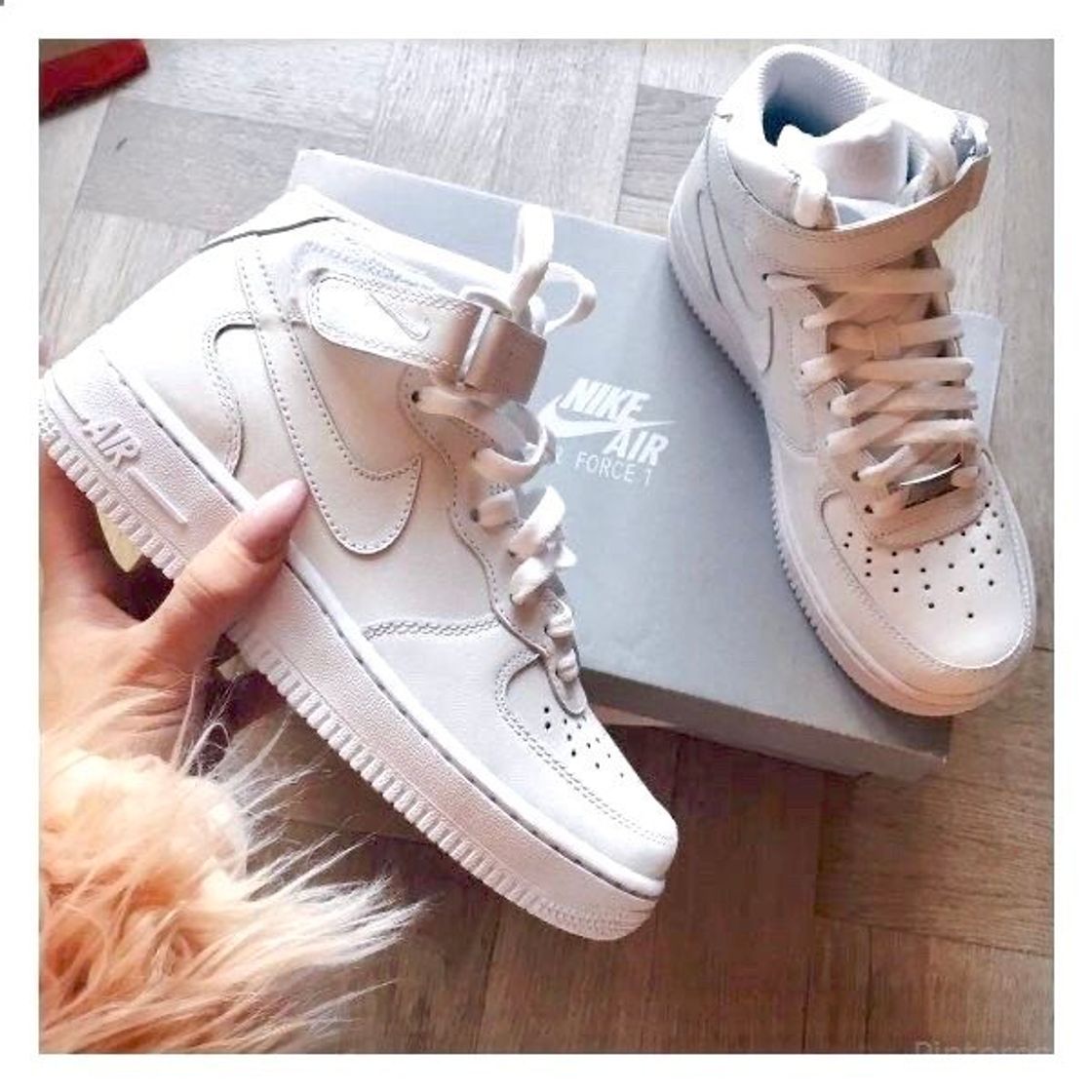 Product Nike Air Force 1 Mid