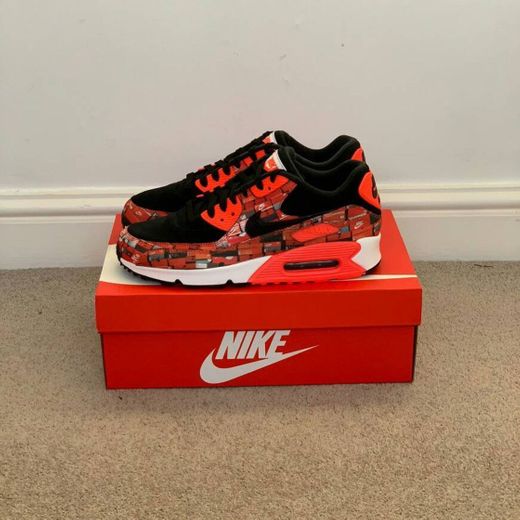  Nike  Air Max 90  " We love NIKE"