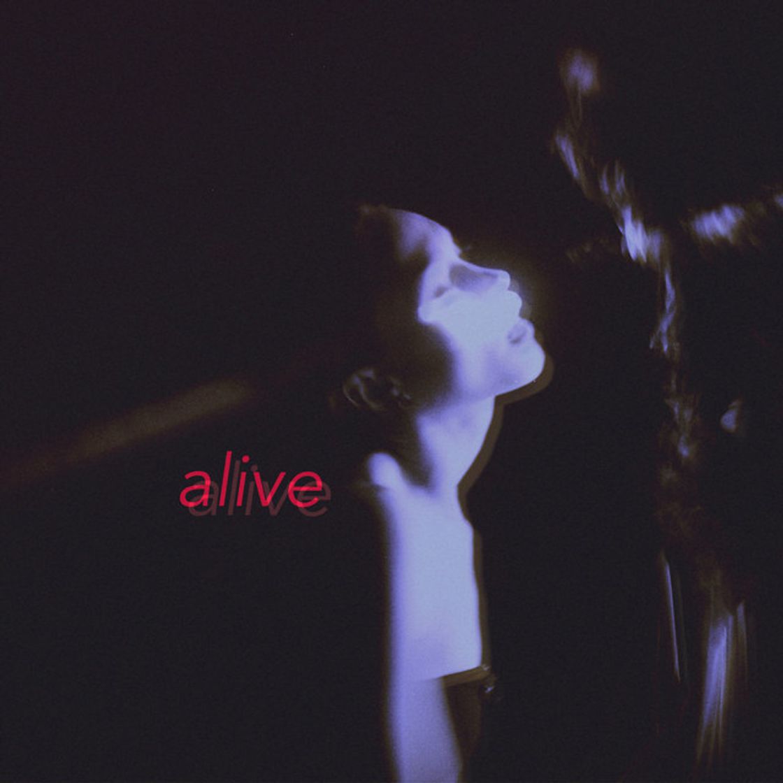 Canción Alive