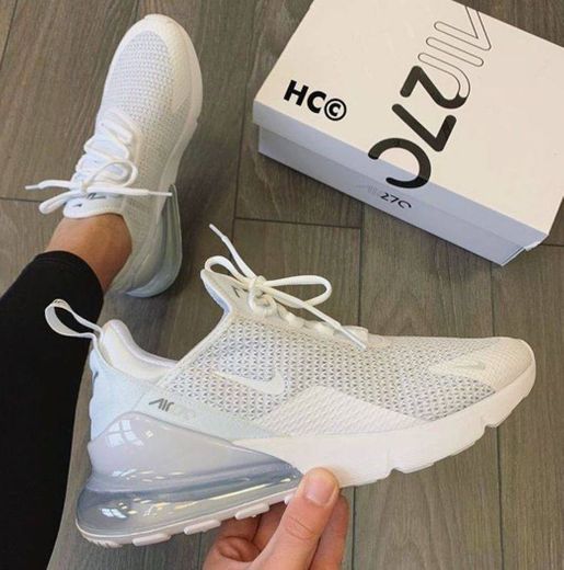 Tênis Nike Air Max 270