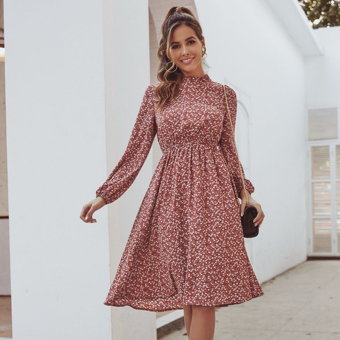 Social Vestidos de verano Vestido elegante de las mujeres Vestido de color sólido sin tirantes de la correa del hombro sin tirantes de manga corta bata mullida vestido casual for las mujeres vestidos casuale