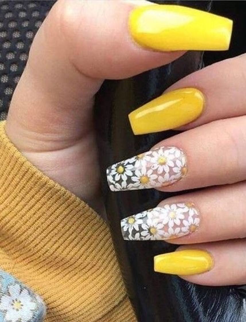 Fashion Yellow Nails