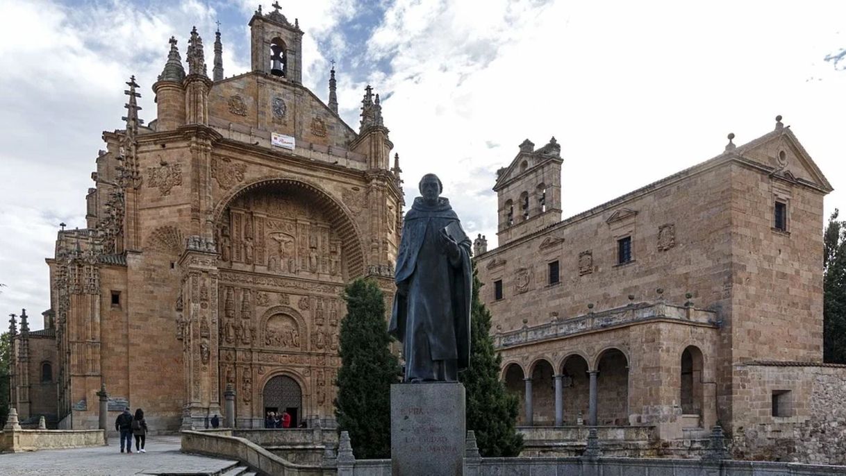 Lugar Convento de San Esteban