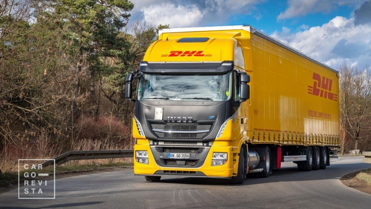 Moda DHL Freight conduz primeiro camião a GNL com mega-reboque na ...