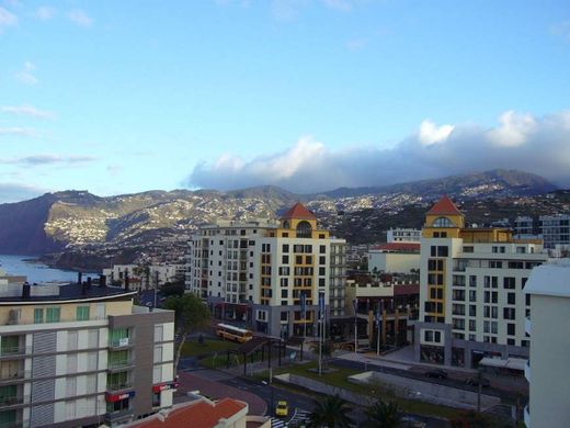 Forum Madeira – Wikipédia, a enciclopédia livre