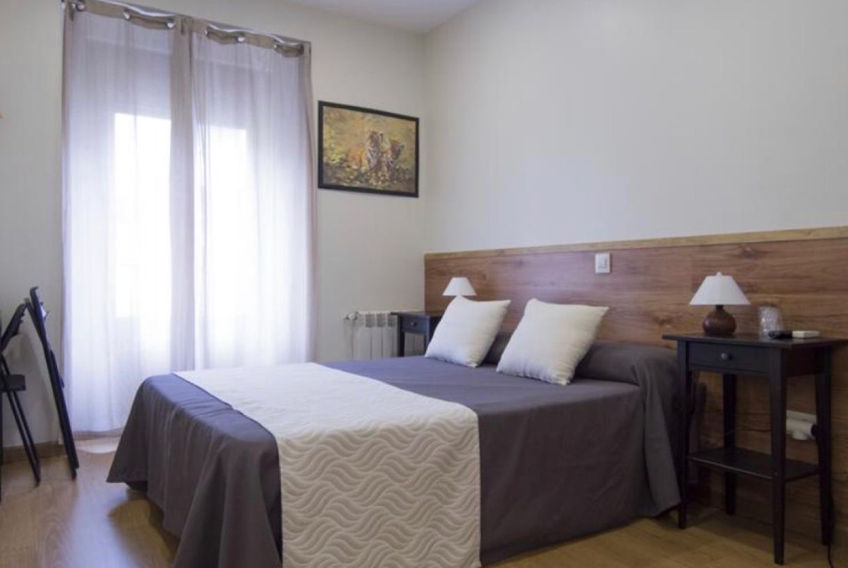 Place Hostal Art Madrid ® - Mejor Precio Garantizado