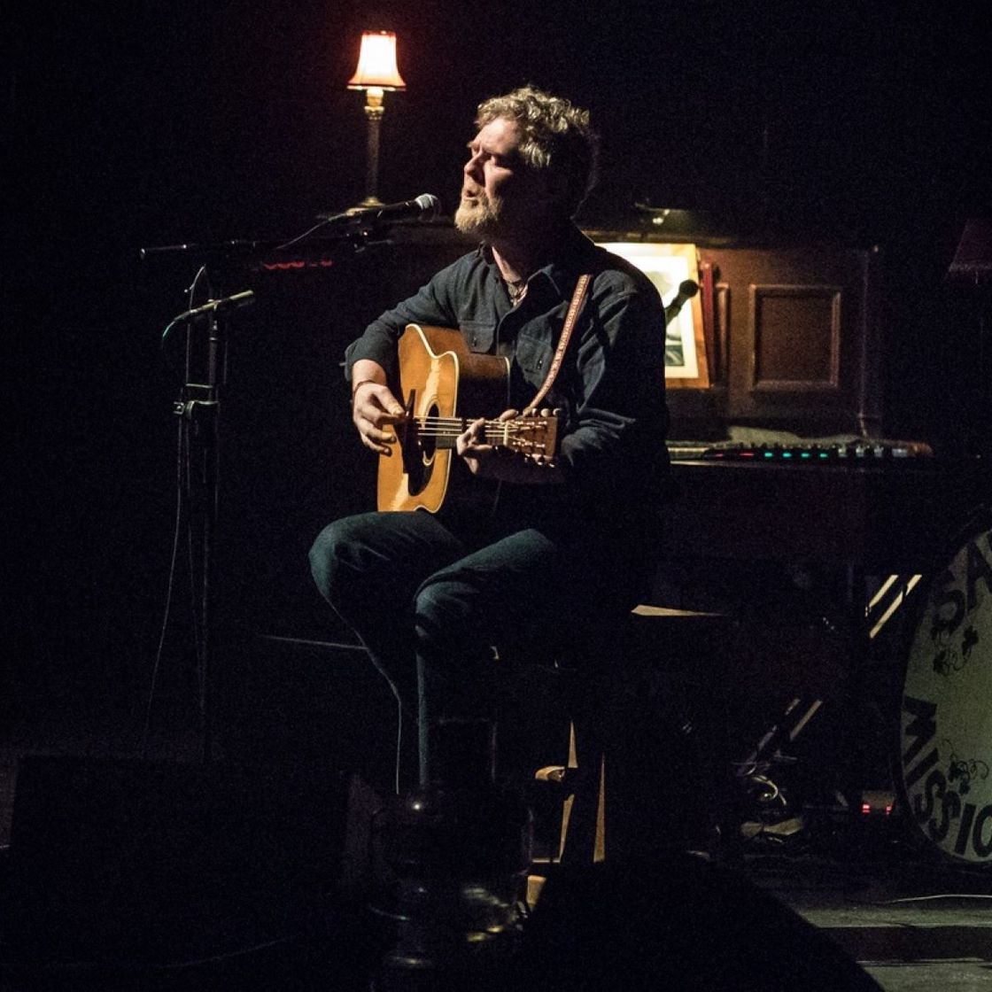 Canción ‎Glen Hansard en Apple Music