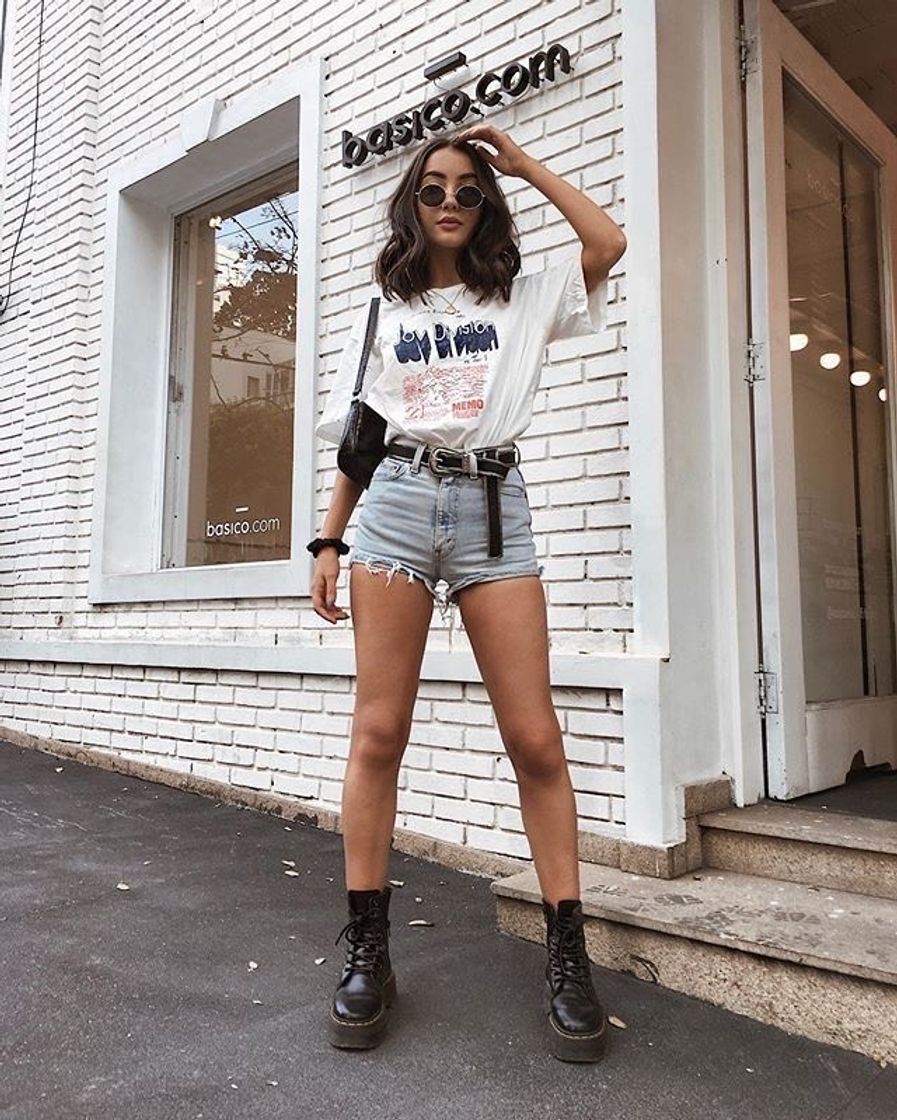 Social T-shirt e coturno 
