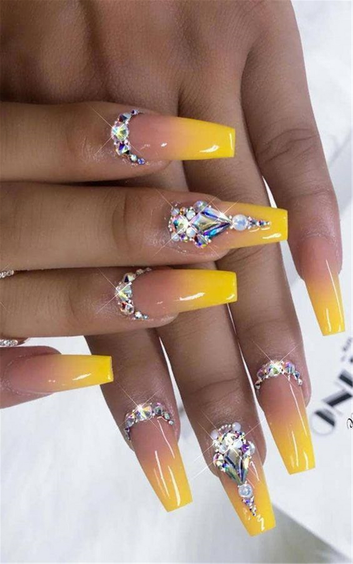 Moda UÑAS BRILLANTES 💅💅🌟🌟