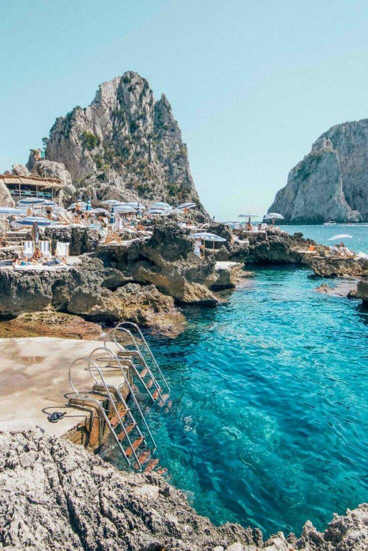 Moda Ilha de Capri, Itália 📍