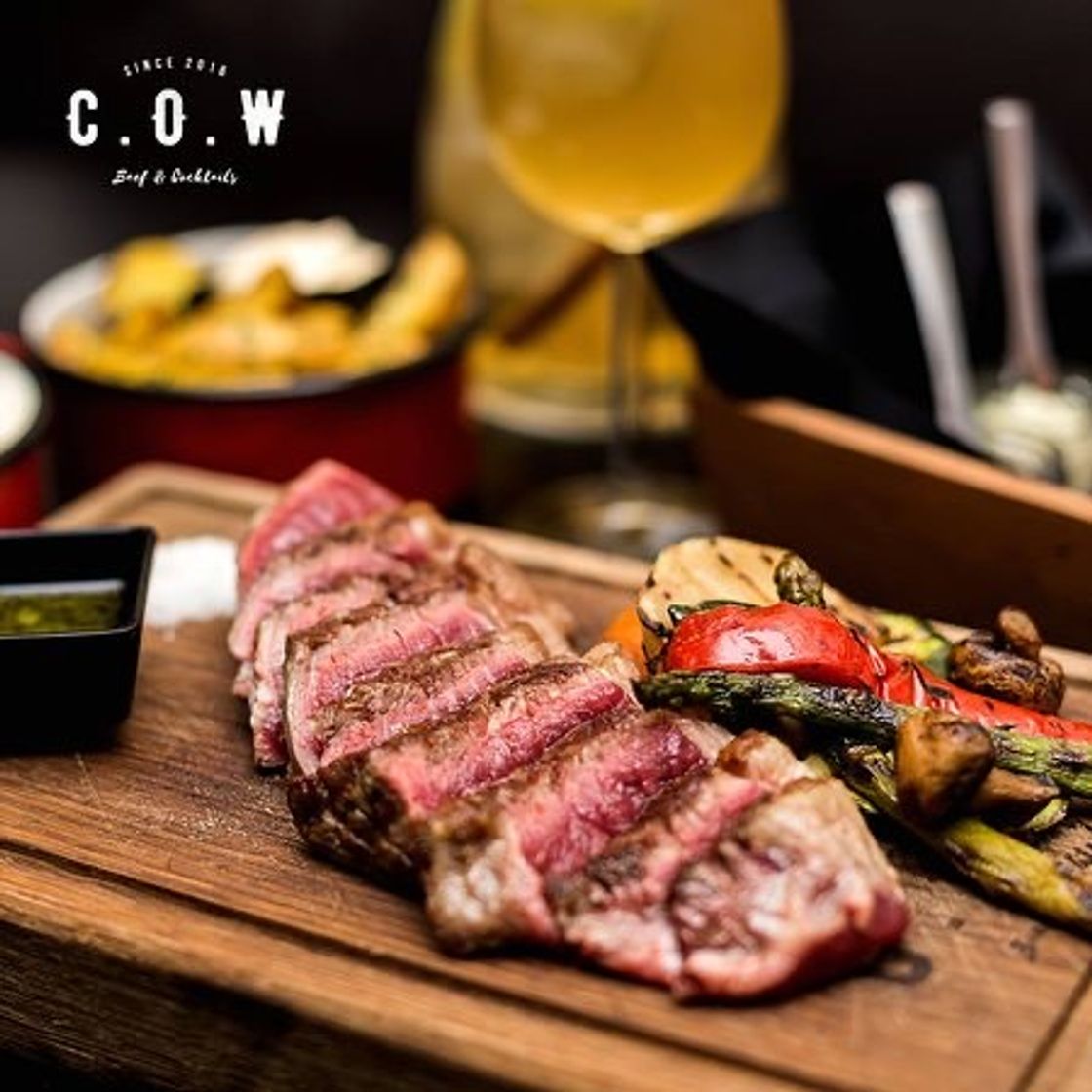 Restaurantes C.O.W - Beef & Cocktails Santos