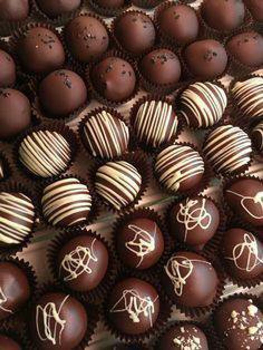 Moda Chocolates 