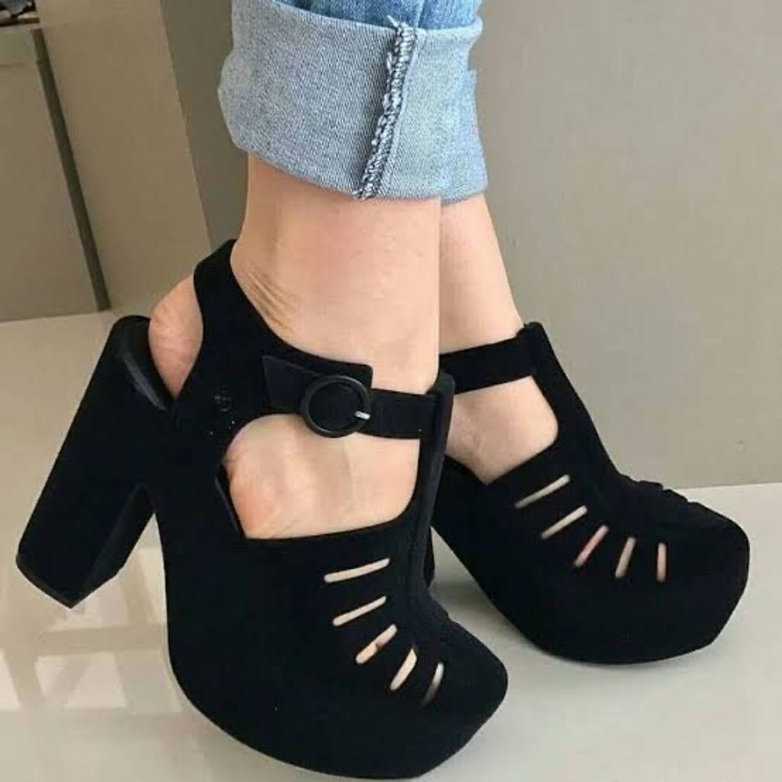 Moda Melissa Aranha 79 16 Heel 🖤