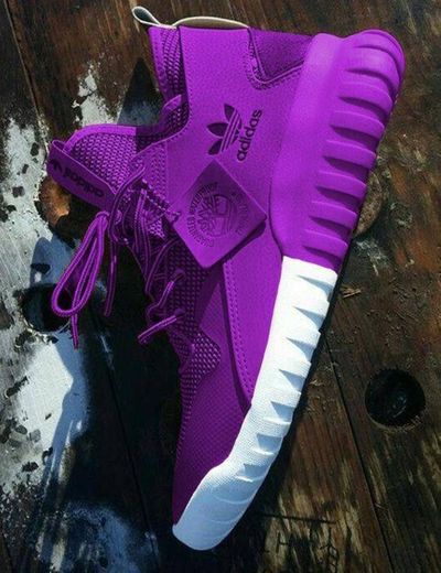 Tênis roxo da Adidas 💜