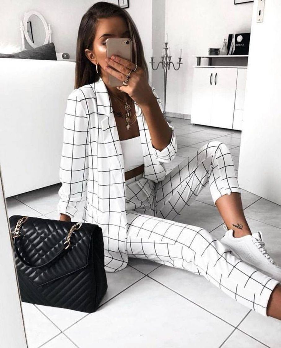 Social Looks