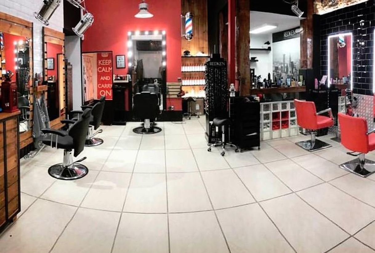 Lugar BLADES: Hair Studio