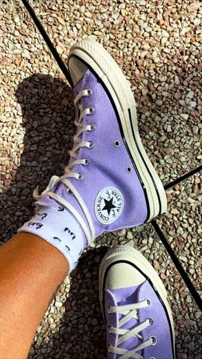 Converse lilac