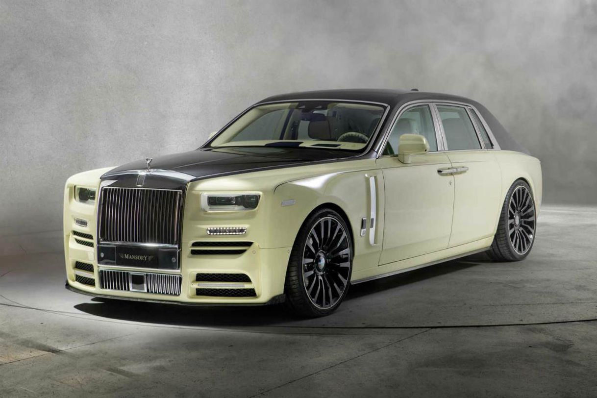 Fashion Un Rolls-Royce Phantom, el último lujo sobre ruedas del rapero Drake