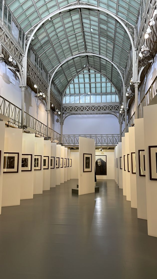 Place AZZEDINE ALAÏA Galerie - Librairie - Café