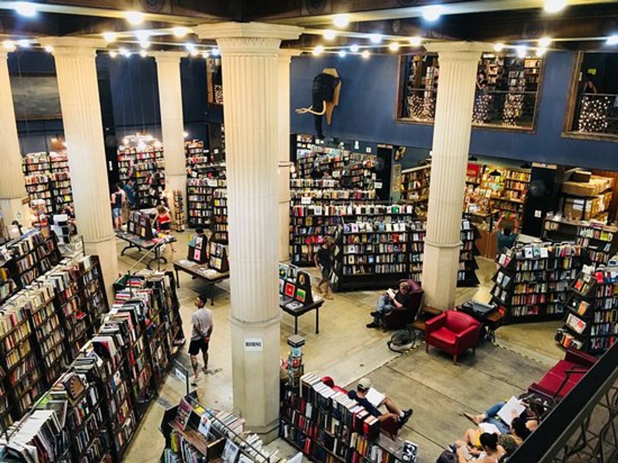 Lugar The Last Bookstore