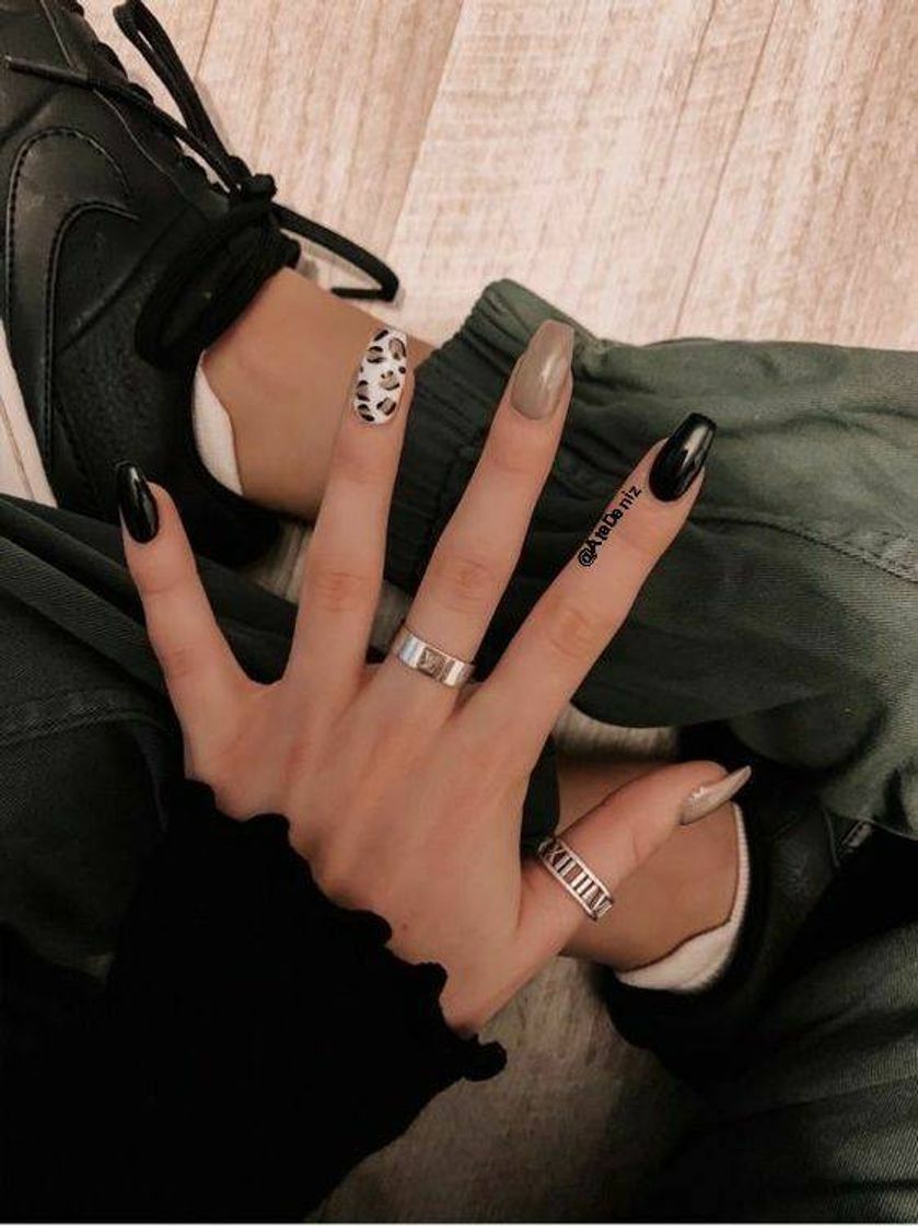 Moda Inspiração de unhas