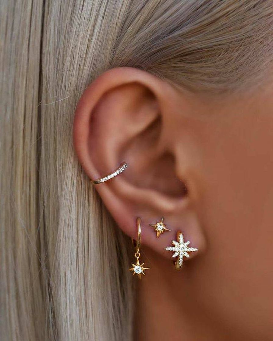 Social Piercings na orelha 