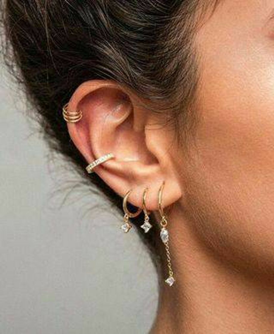 Social Piercings na orelha 