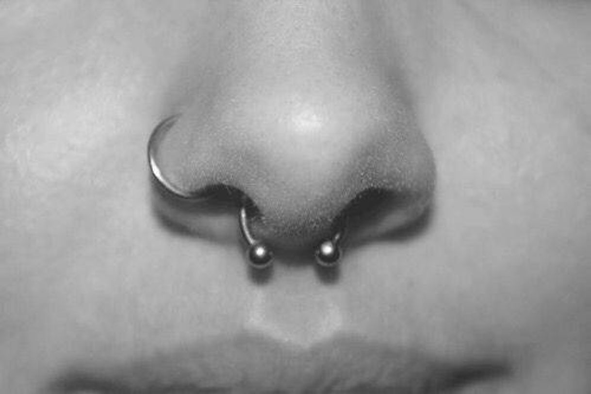 Social Piercing no nariz 