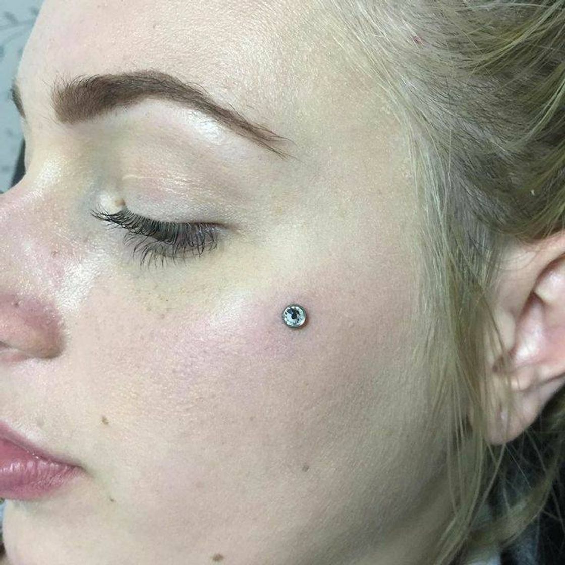 Social Piercing microdermal 