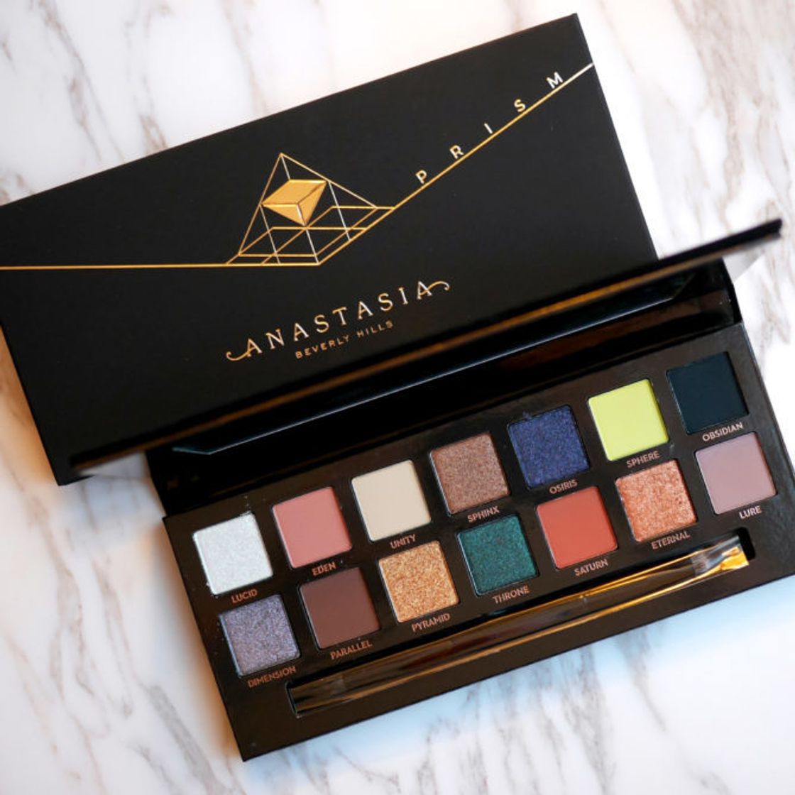 Product Prism Eye Shadow Palette