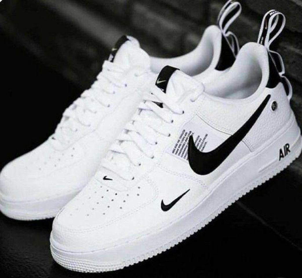 Social Nike Air Force 1 Preto e Branco