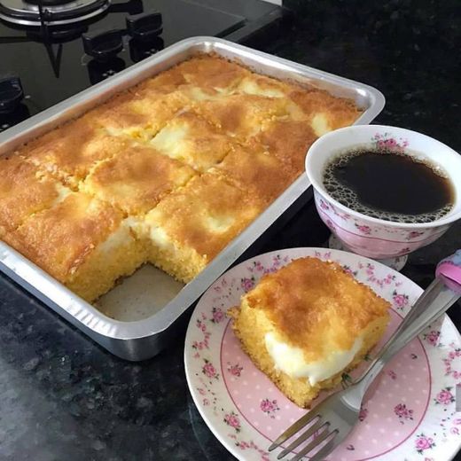 Torta de frango e cafezinho