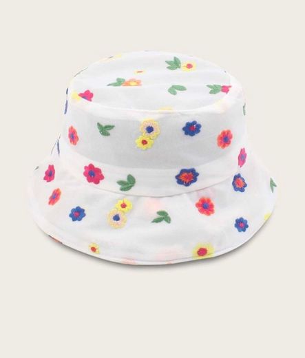 Sombrero blanco con flores bordadas 