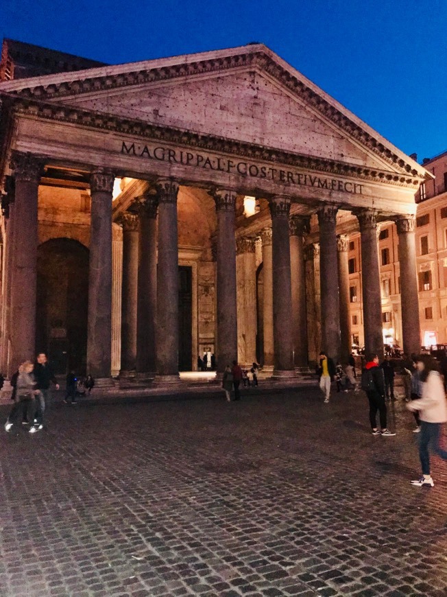 Place Pantheon