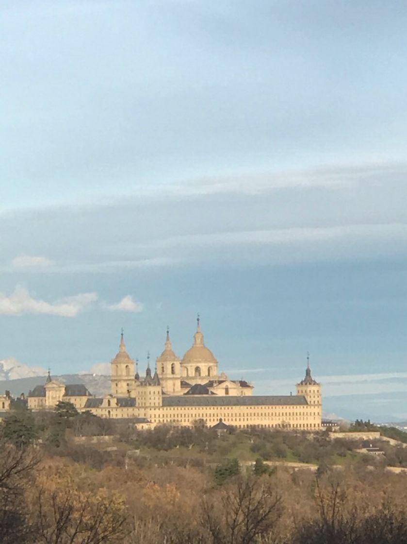 Moda Corta excursión a la sierra de guadarrama.Comida El Escorial