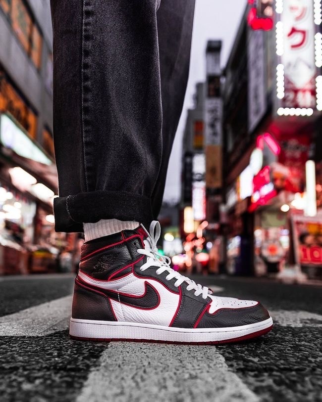 Social Jordan 1 Retro High Bloodline