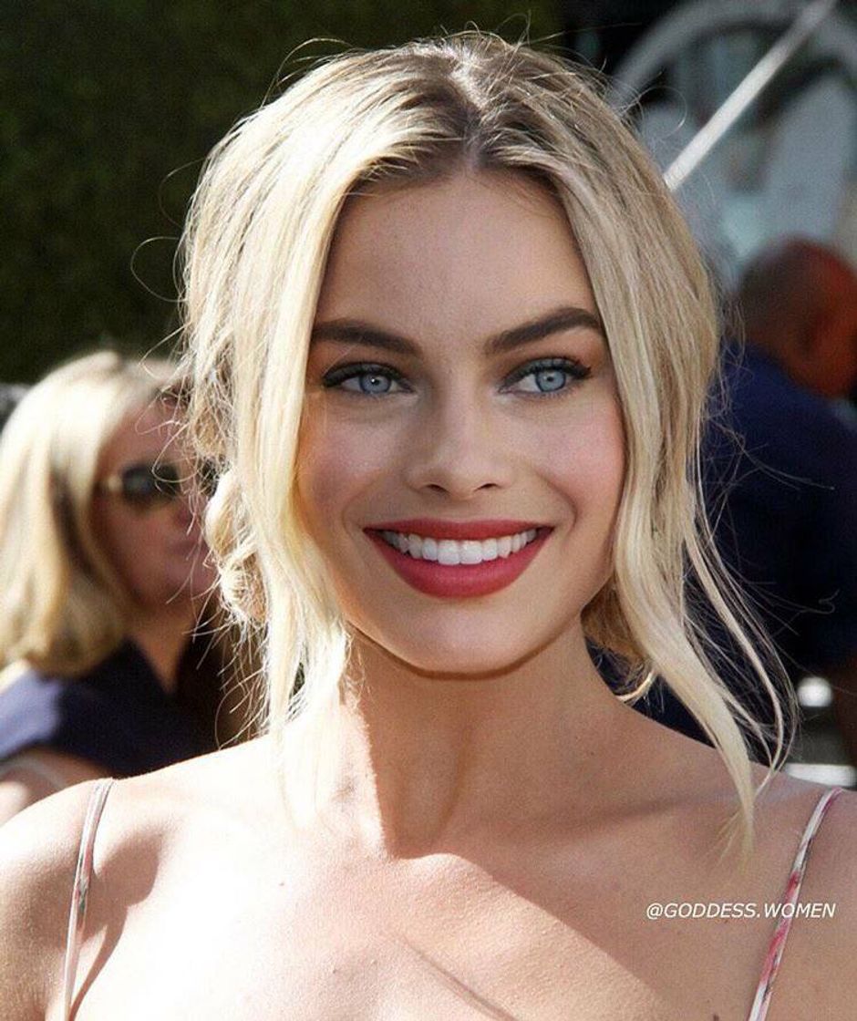 Moda Margot Robbie