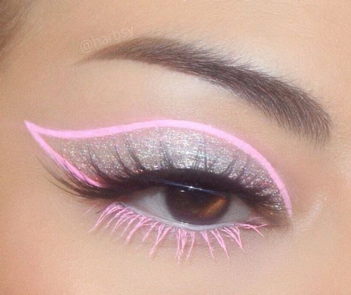 Moda Pink babe makeup 