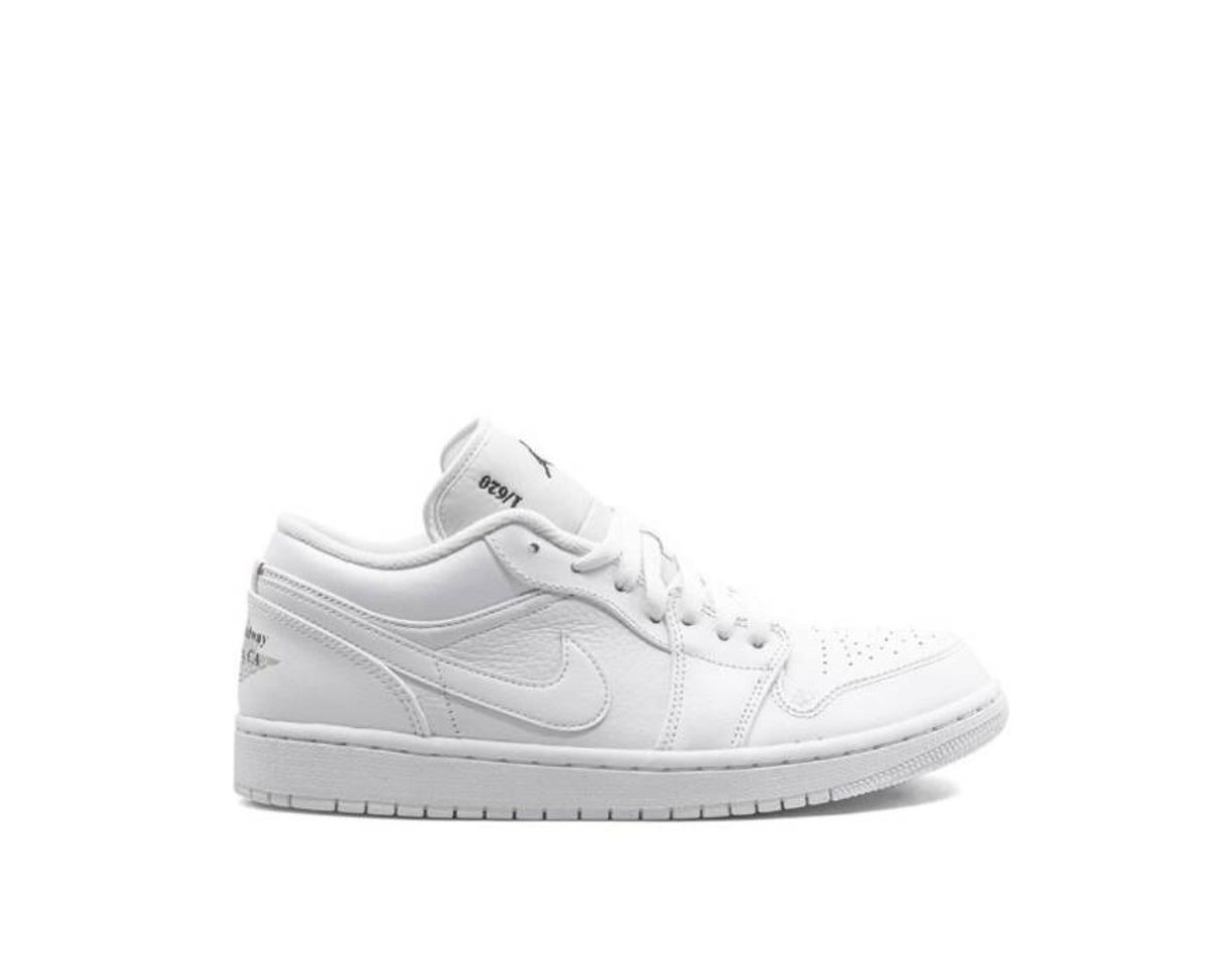 Tênis cano baixo Air Jordan 1