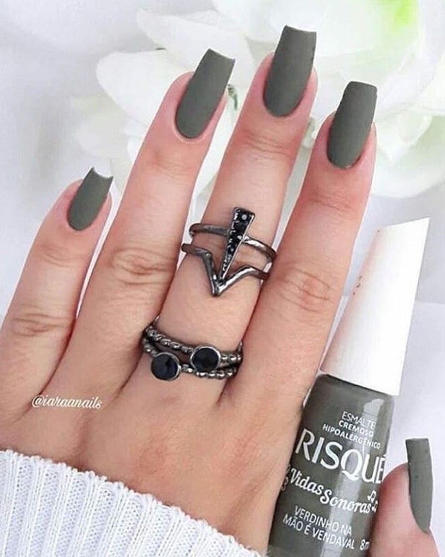 Social nail 3.