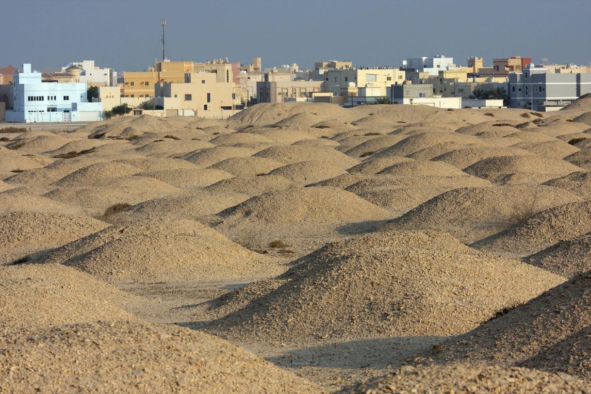 Moda Dilmun Burial Mounds