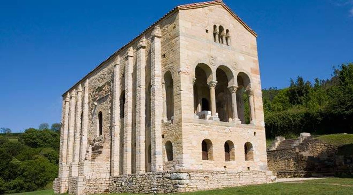 Moda Monuments of Oviedo and the Kingdom of the Asturias