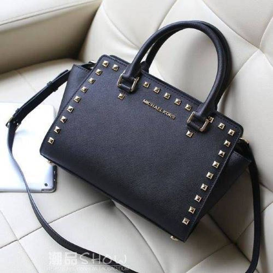 Moda Bolsa preta Michael Kors ❤️