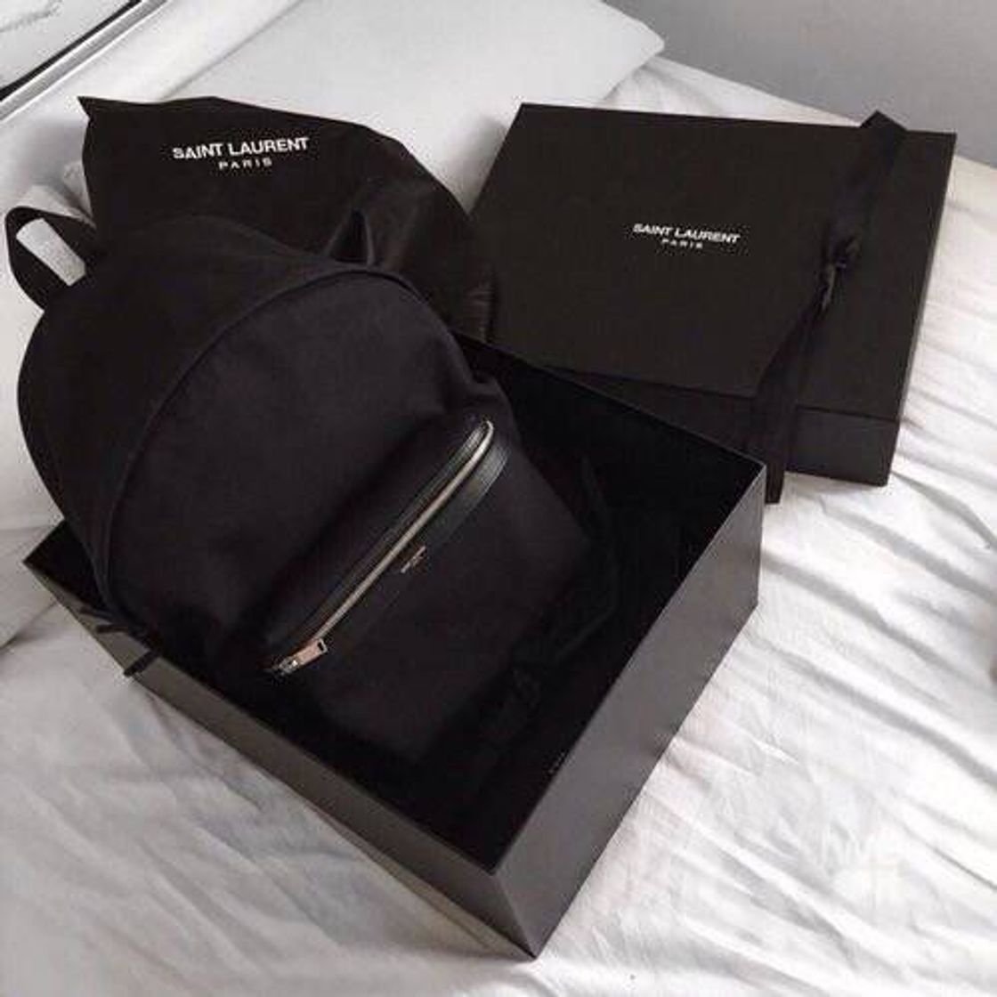 Fashion Mochila Saint Laurent preta ❤️